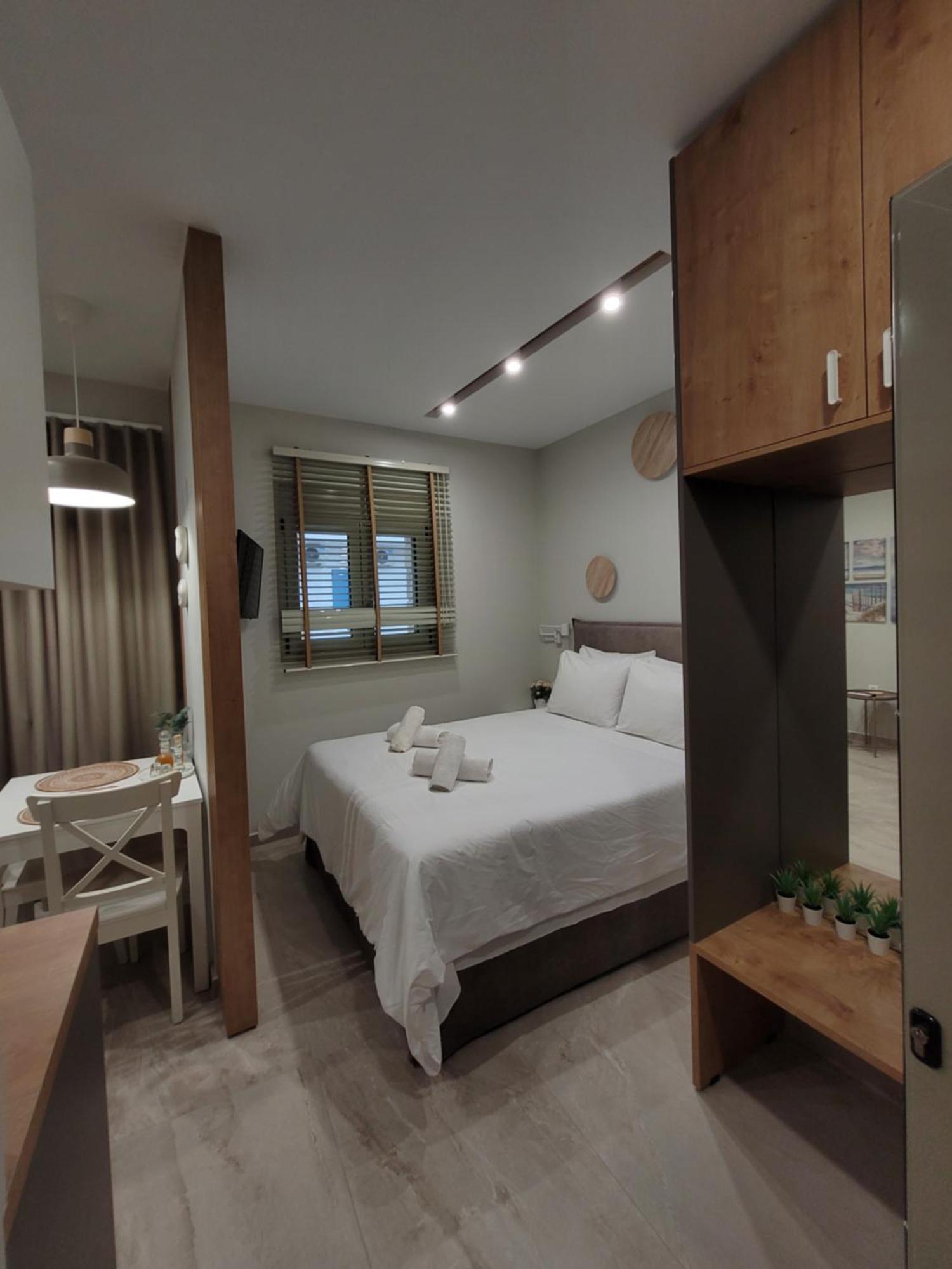 Armonia Small Luxury Apartment